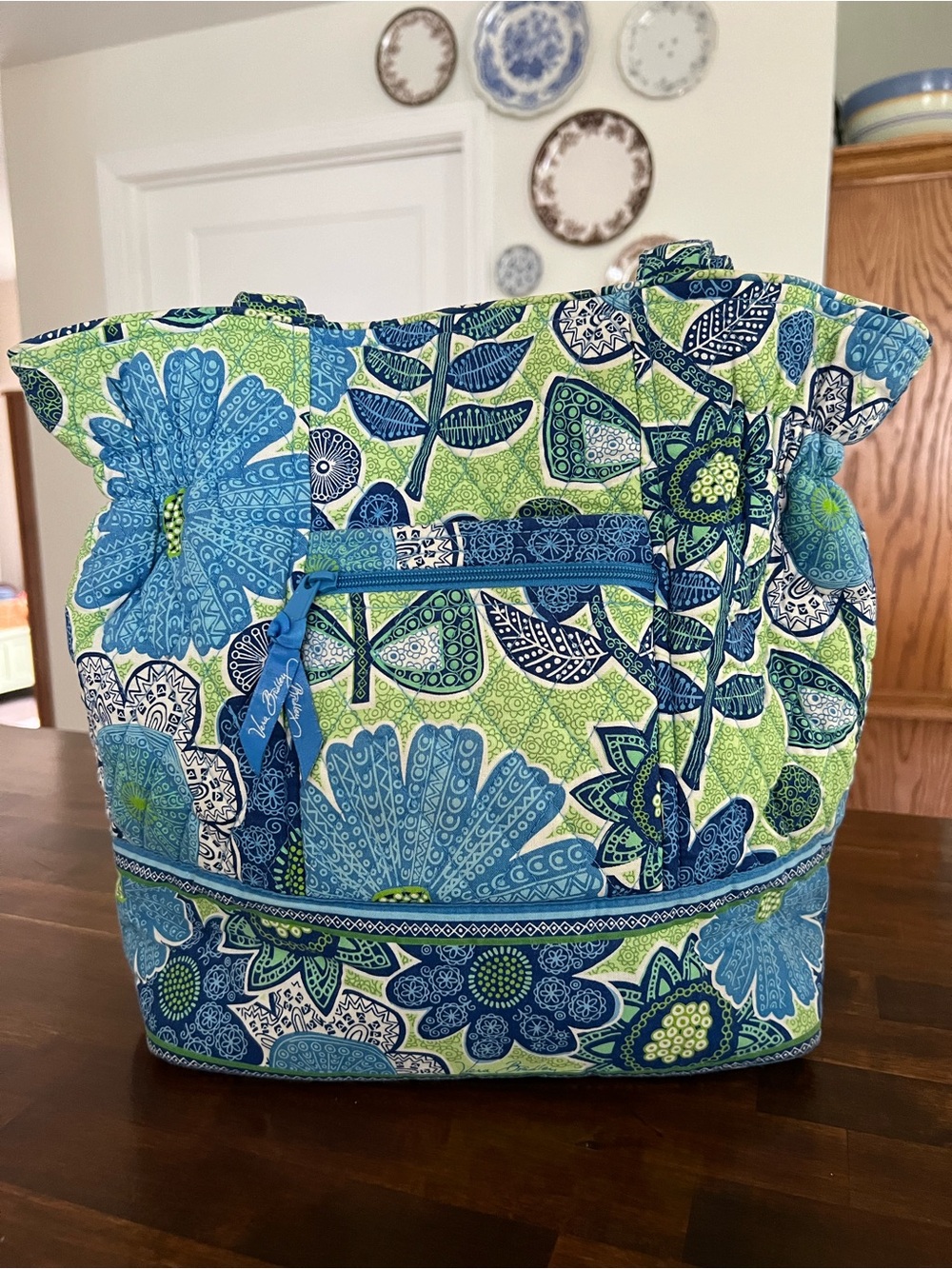 Vera Bradley Laura Shoulder Bag, Retired Doodle Daisy